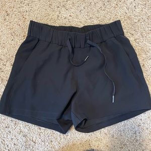 Lululemon On the Fly shorts